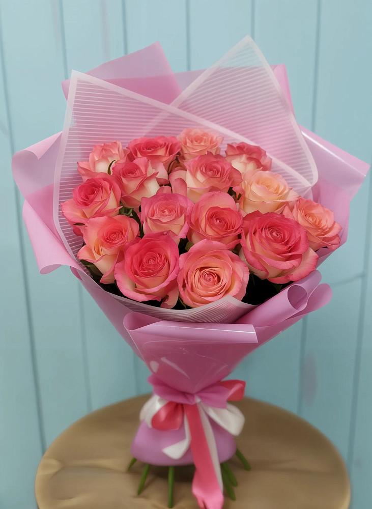 Букет 15 Розовых роз Равель в Мариинске