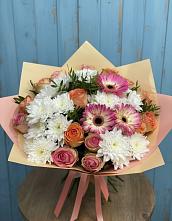 Букет цветов из:  Розы, Герберы и Хризантемы в Мариинске