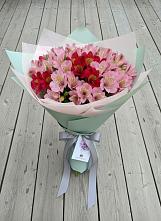 Букет цветов из:  Альстромерии в Мариинске
