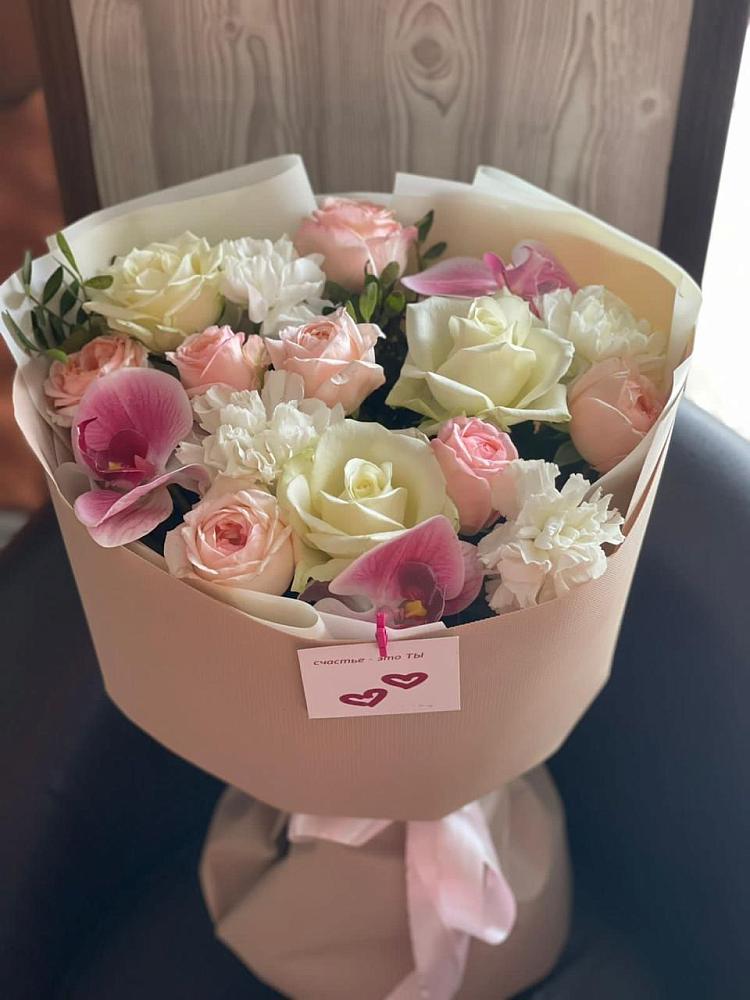 Букет цветов из: Орхидеи, Розы и Гвоздики в Мариинске