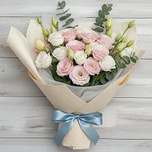 Букет цветов из:  Лизиантусы в Мариинске