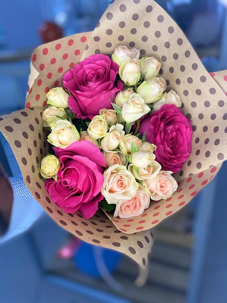 Букет цветов из: Розы в Мариинске