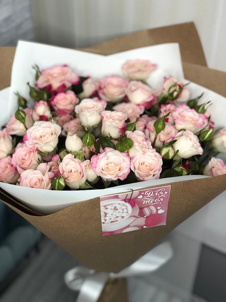 Букет цветов из: Розы в Мариинске