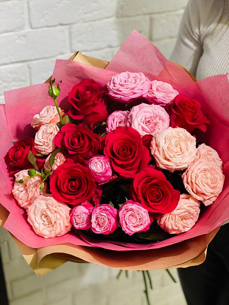Букет цветов из: Розы в Мариинске