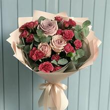 Букет цветов из:  Гвоздики и Розы в Мариинске