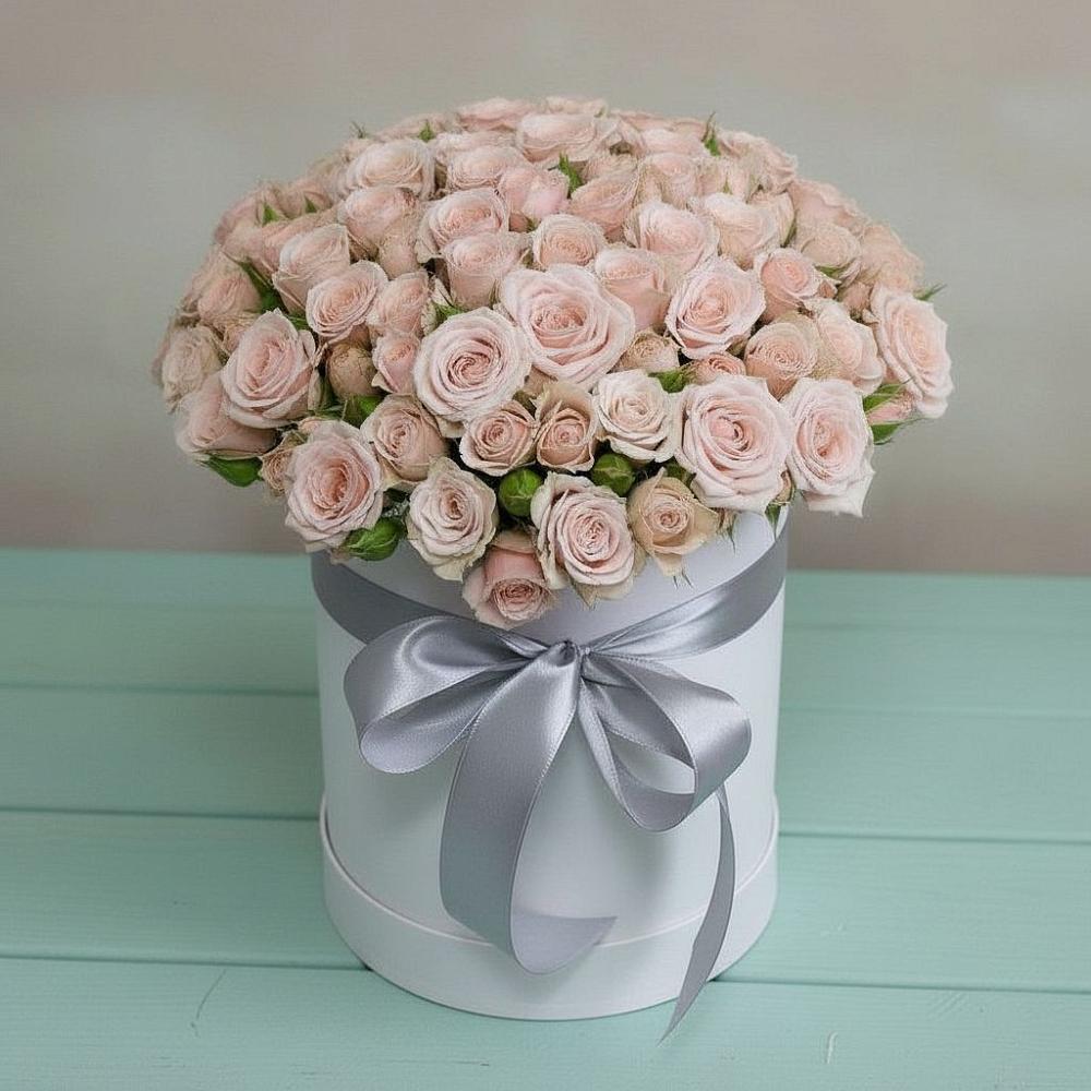 Цветочная композиция из Розы в шляпной коробке в Мариинске